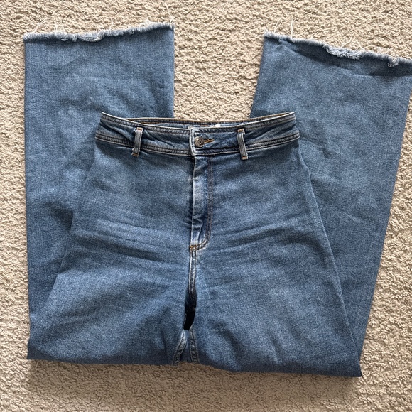 Zara Flared Jeans - Picture 1 of 4